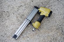 Load image into Gallery viewer, Meite T50SA - Heavy-Duty Pneumatic Brad Nailer
